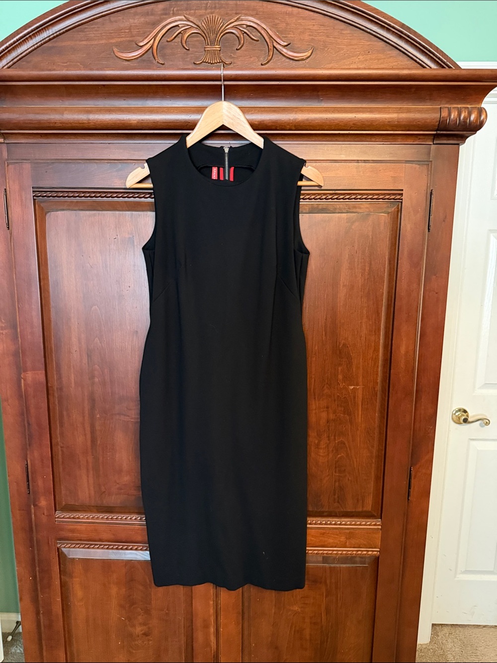 SPANX Sleek Black Sleeveless Sheath Dress
